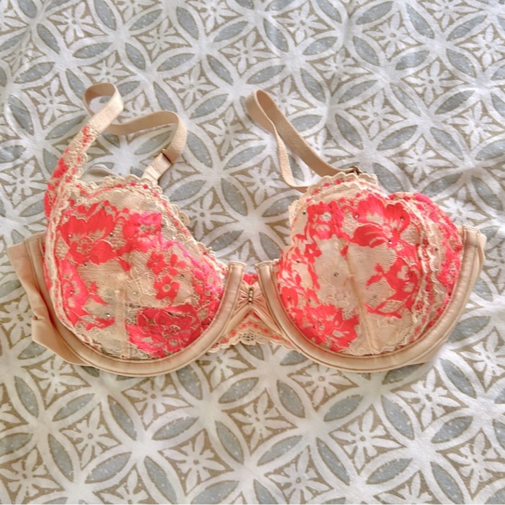 2015 Victoria’s Secret Dream Angel Coral Satin & Lace UnLined Demi Bra VS 34B